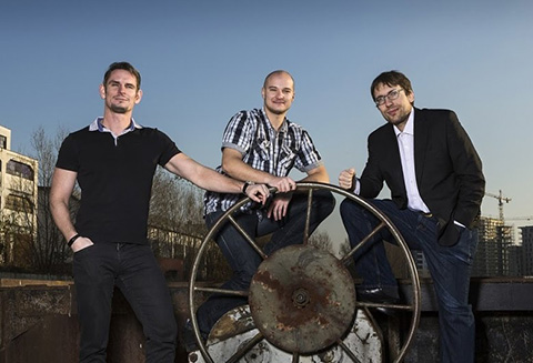 Founding of Incomaker Founding of Incomaker